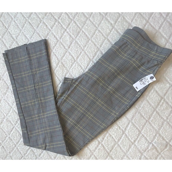 Rafaella Pants - Ella Rafaella Women’s Plaid Pants. 6 Petite.  New With Tags.